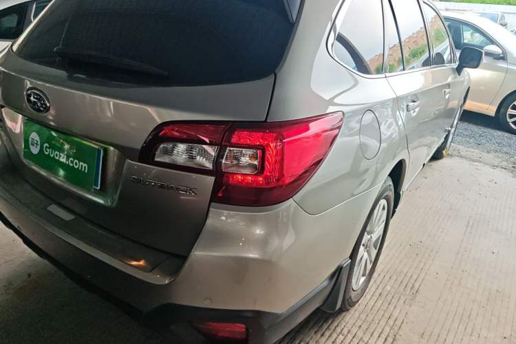 Used Subaru Outback 2015 2.5i Luxury Navigation Edition Exterior 6