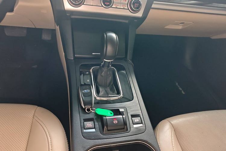 Used Subaru Outback 2015 2.5i Luxury Navigation Edition Gear Lever