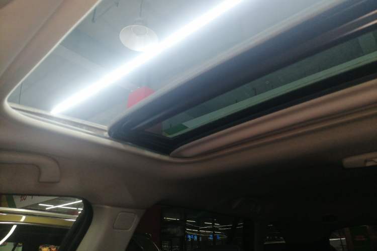 Used Subaru Outback 2015 2.5i Sport Navigation Edition Headliner
