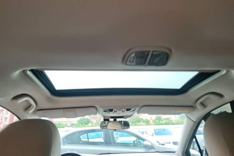 Used Subaru Outback 2015 2.5i Luxury Navigation Edition Headliner