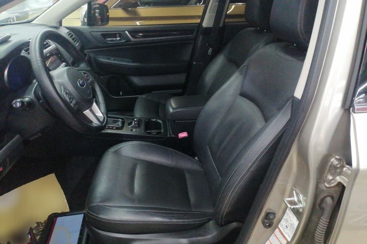 Used Subaru Outback 2015 2.5i Sport Navigation Edition Left Front Seat