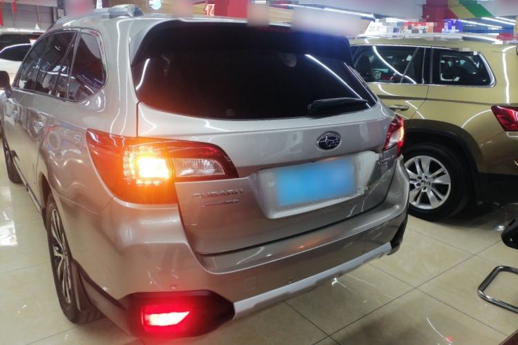 Used Subaru Outback 2015 2.5i Sport Navigation Edition Rear