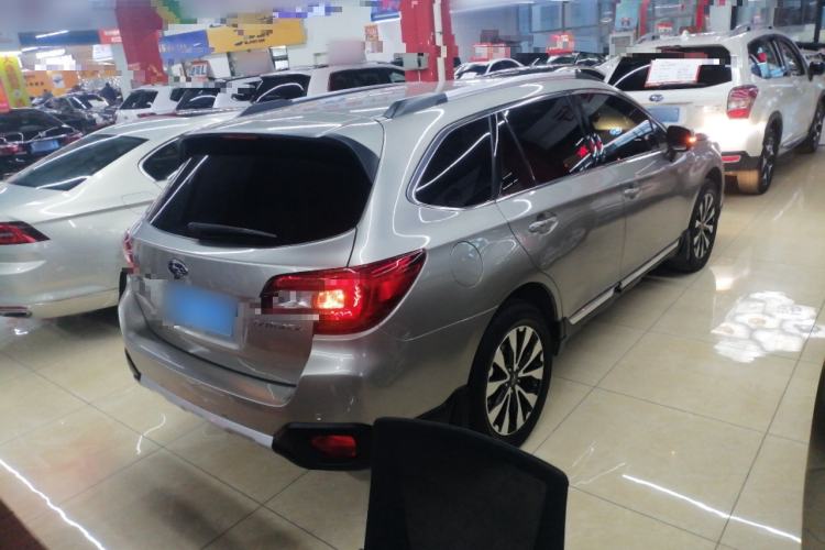 Used Subaru Outback 2015 2.5i Sport Navigation Edition Rear Right 45 Deg