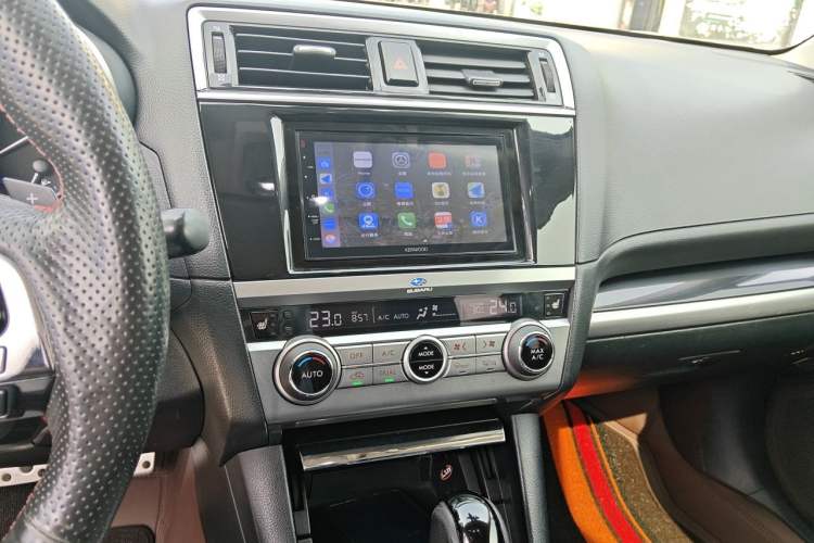 Used Subaru Outback 2016 2.5i Sport Navigation Edition Audio And AC Panel