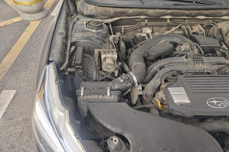 Used Subaru Outback 2016 2.5i Sport Navigation Edition Engine Bay Right