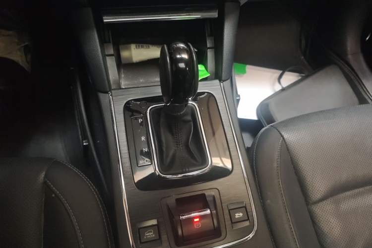 Used Subaru Outback 2016 2.5i Luxury Navigation Edition Gear Lever