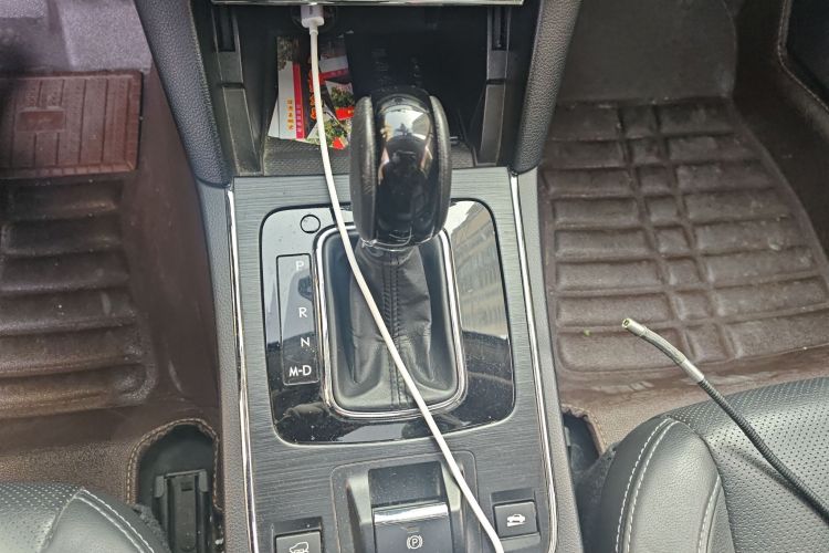 Used Subaru Outback 2016 2.5i Sport Navigation Edition Gear Lever