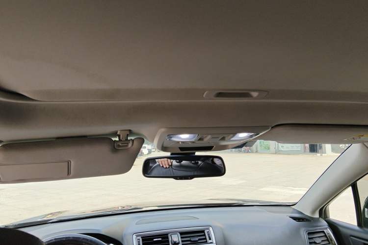 Used Subaru Outback 2016 2.5i Sport Navigation Edition Headliner