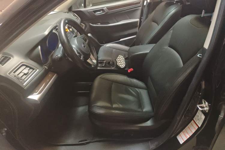 Used Subaru Outback 2016 2.5i Luxury Navigation Edition Left Front Seat