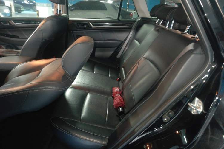 Used Subaru Outback 2016 2.5i Sport Navigation Edition Left Rear Seat