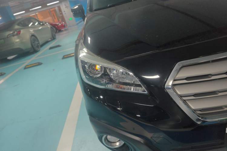 Used Subaru Outback 2016 2.5i Sport Navigation Edition Right Front Headlight