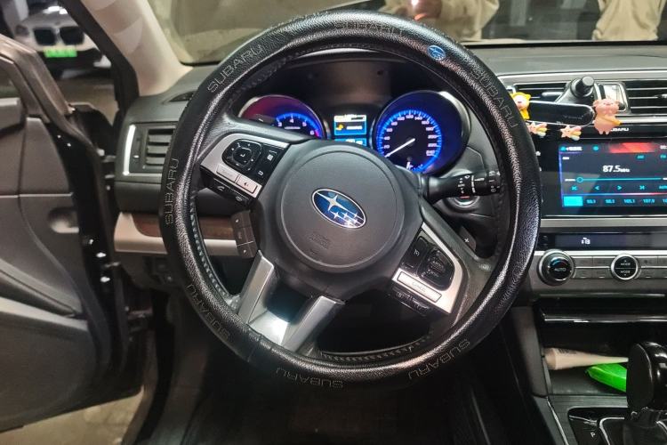 Used Subaru Outback 2016 2.5i Luxury Navigation Edition Steering Wheel