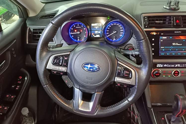 Used Subaru Outback 2016 2.5i Sport Navigation Edition Steering Wheel