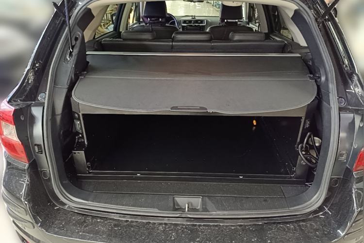 Used Subaru Outback 2016 2.5i Sport Navigation Edition Trunk