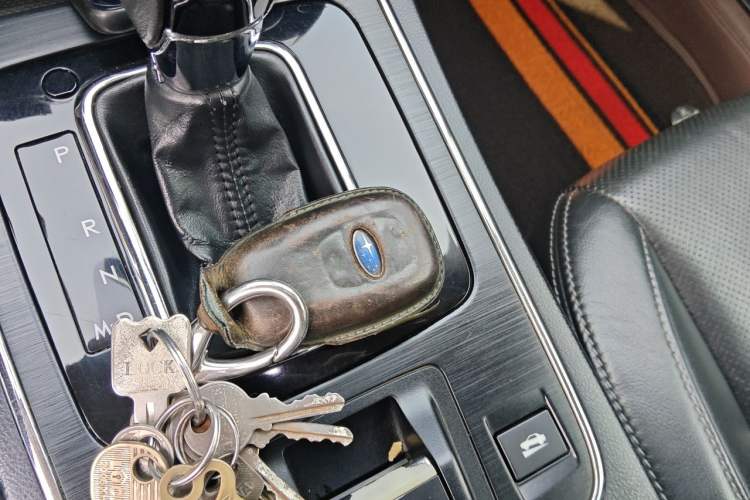 Used Subaru Outback 2016 2.5i Sport Navigation Edition Vehicle Key