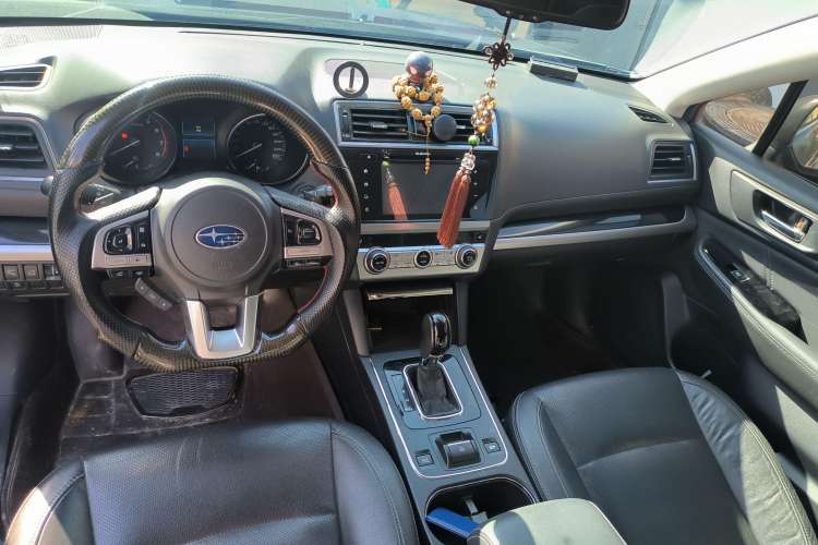 Used Subaru Outback 2016 2.5i Sport Navigation Edition Center Console