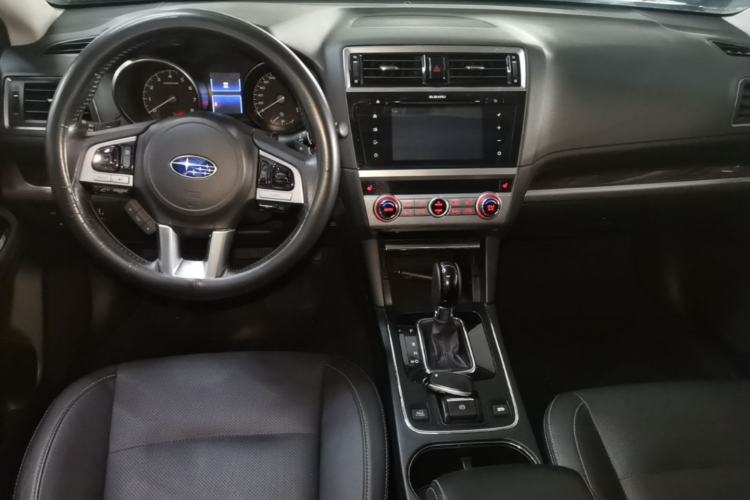 Used Subaru Outback 2016 2.5i Luxury Navigation Edition Center Console