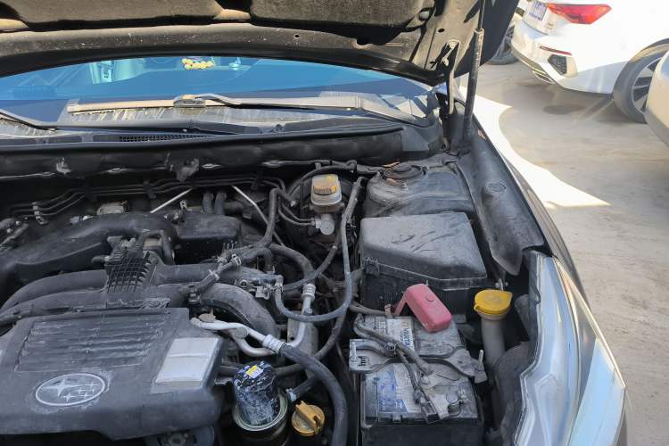 Used Subaru Outback 2016 2.5i Sport Navigation Edition Engine Bay Left
