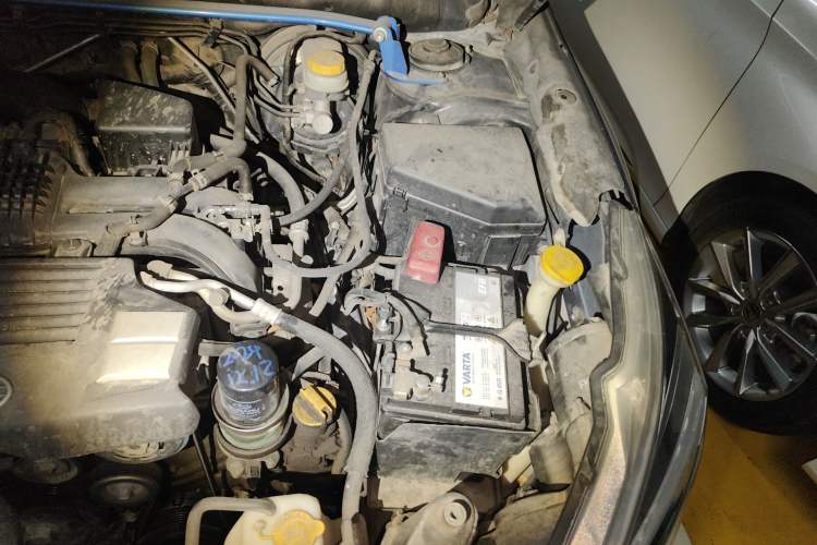 Used Subaru Outback 2016 2.5i Sport Navigation Edition Engine Bay Left
