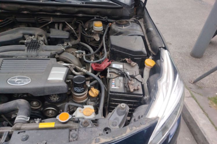 Used Subaru Outback 2016 2.5i Sport Navigation Edition Engine Bay Left