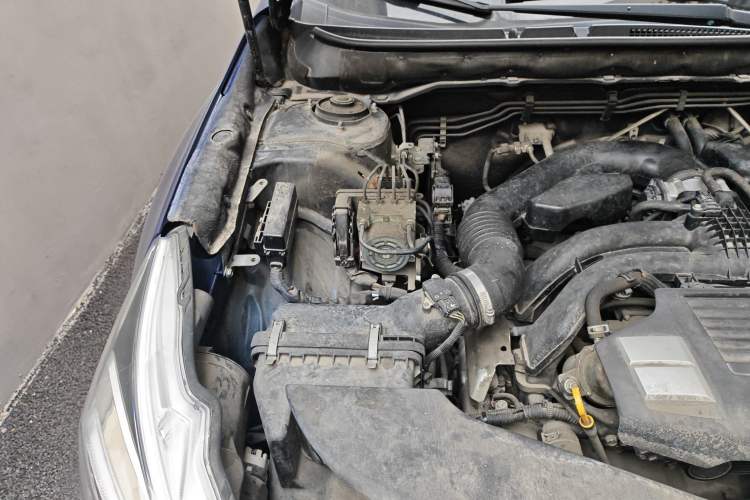 Used Subaru Outback 2016 2.5i Sport Navigation Edition Engine Bay Right