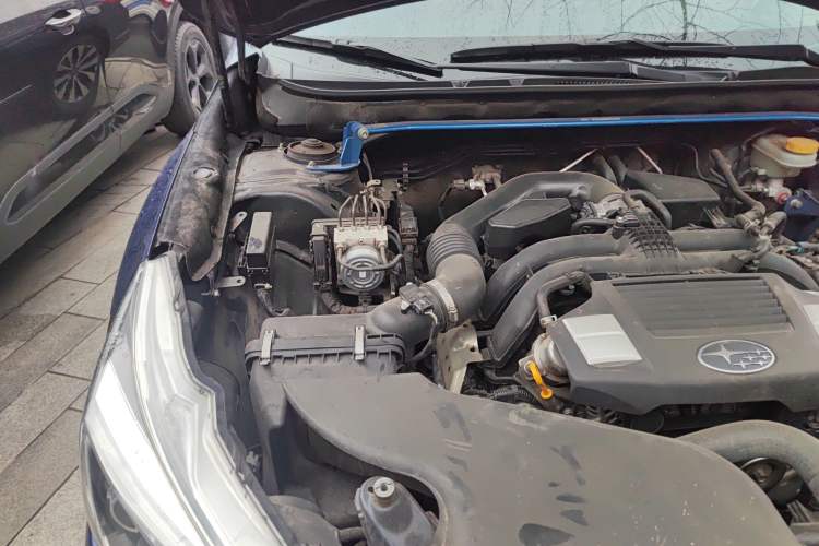 Used Subaru Outback 2016 2.5i Sport Navigation Edition Engine Bay Right