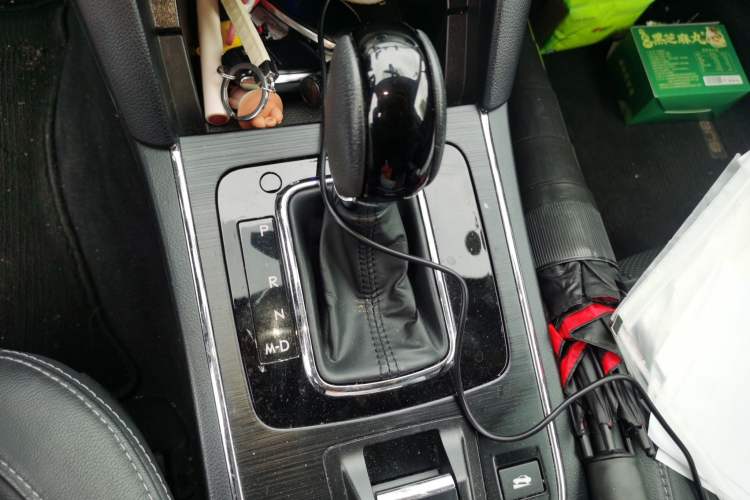 Used Subaru Outback 2016 2.5i Sport Navigation Edition Gear Lever