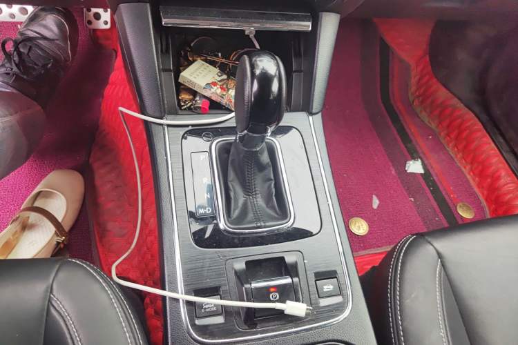 Used Subaru Outback 2016 2.5i Sport Navigation Edition Gear Lever