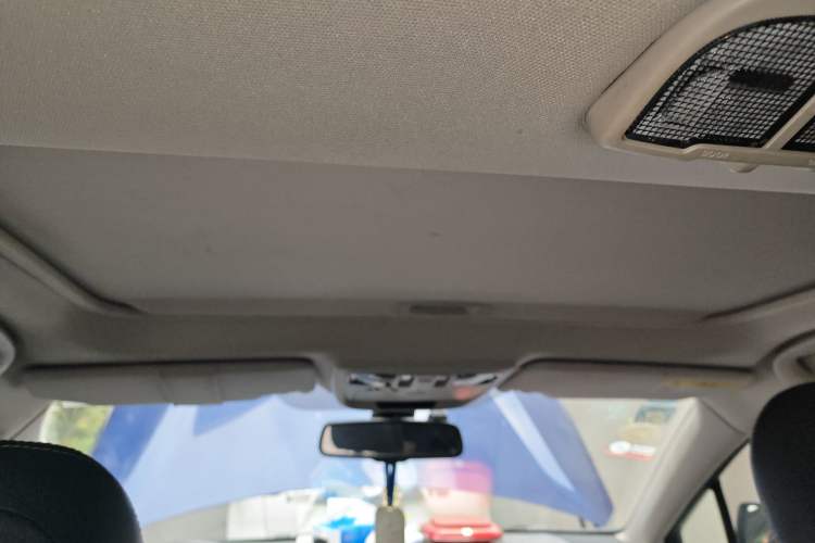 Used Subaru Outback 2016 2.5i Sport Navigation Edition Headliner