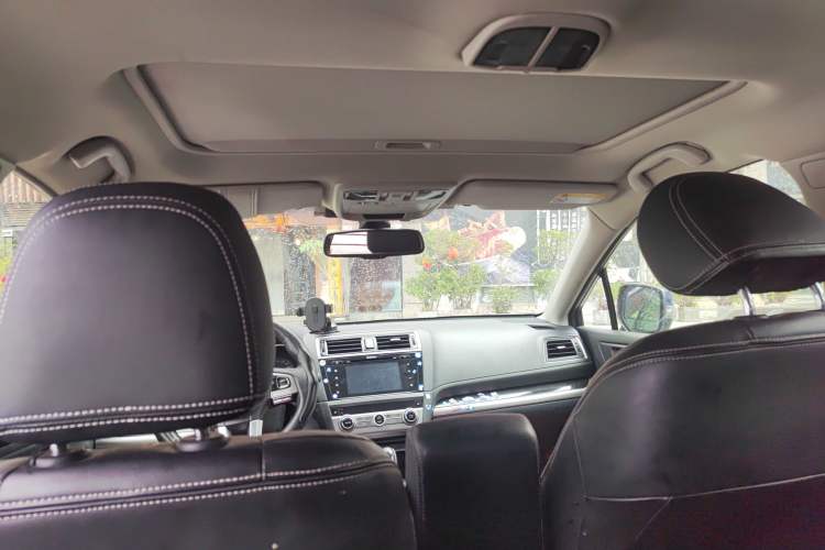 Used Subaru Outback 2016 2.5i Sport Navigation Edition Headliner