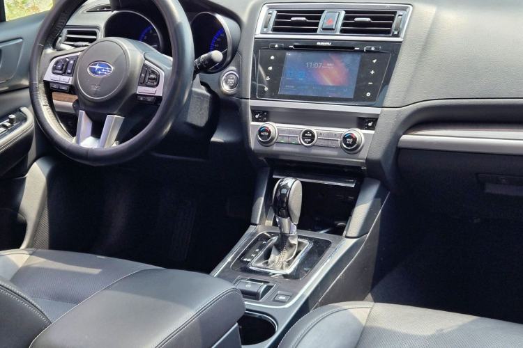 Used Subaru Outback 2016 2.5i Luxury Navigation Edition Interior 2