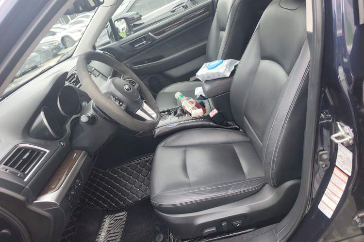 Used Subaru Outback 2016 2.5i Luxury Navigation Edition Left Front Seat