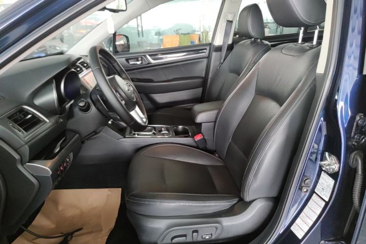 Used Subaru Outback 2016 2.5i Sport Navigation Edition Left Front Seat