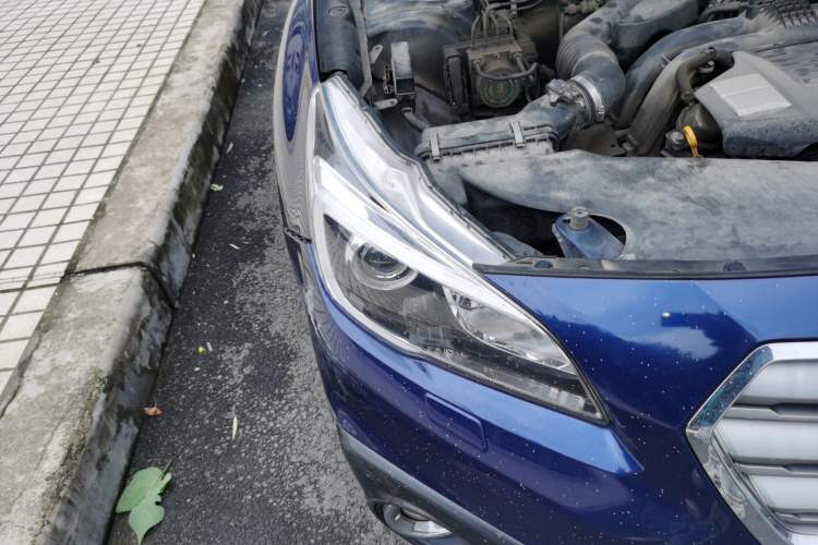 Used Subaru Outback 2016 2.5i Sport Navigation Edition Right Front Headlight