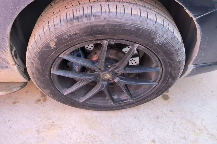 Used Subaru Outback 2016 2.5i Sport Navigation Edition Right Front Wheel Hub
