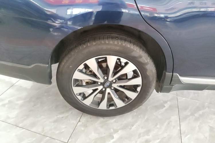 Used Subaru Outback 2016 2.5i Sport Navigation Edition Right Rear Wheel Hub