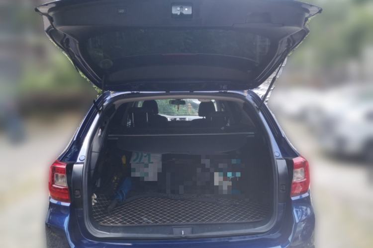 Used Subaru Outback 2016 2.5i Sport Navigation Edition Trunk
