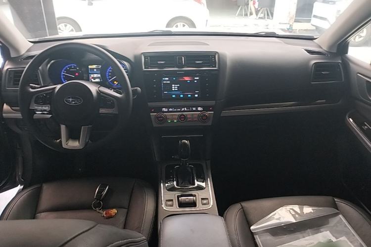 Used Subaru Outback 2016 2.5i Luxury Navigation Edition Center Console