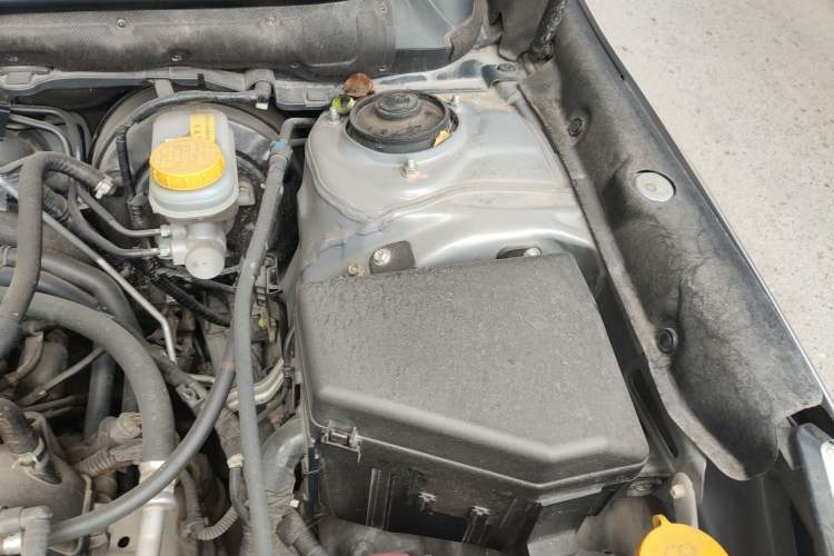 Used Subaru Outback 2016 2.5i Sport Navigation Edition Engine Bay Left