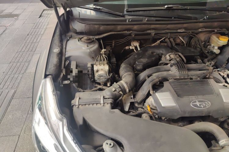 Used Subaru Outback 2016 2.5i Sport Navigation Edition Engine Bay Right