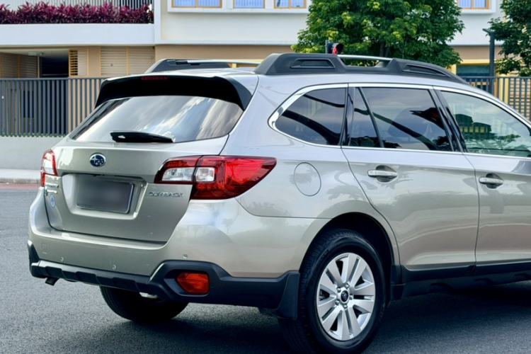 Used Subaru Outback 2016 2.5i Luxury Navigation Edition Exterior 6