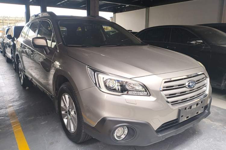 Used Subaru Outback 2016 2.5i Luxury Navigation Edition Front Right 45 Deg
