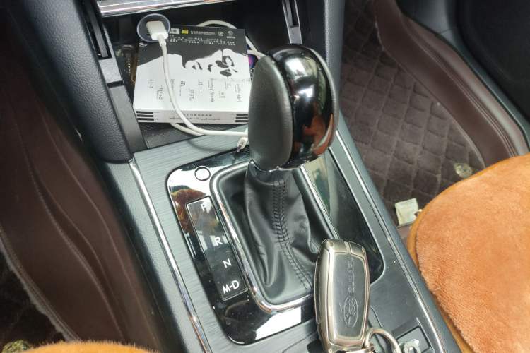 Used Subaru Outback 2016 2.5i Sport Navigation Edition Gear Lever