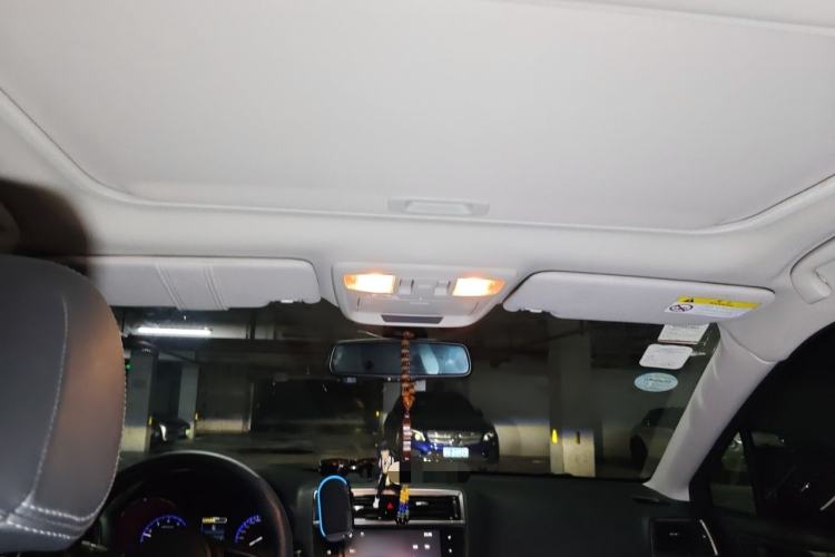 Used Subaru Outback 2016 2.0DIT Prestige Edition Headliner