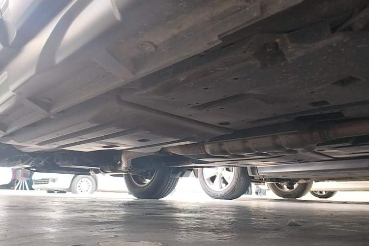 Used Subaru Outback 2016 2.5i Luxury Navigation Edition Left Side Sill
