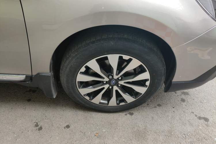 Used Subaru Outback 2016 2.5i Sport Navigation Edition Right Front Wheel Hub