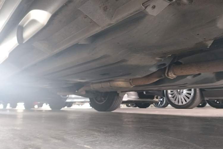 Used Subaru Outback 2016 2.5i Luxury Navigation Edition Right Side Sill