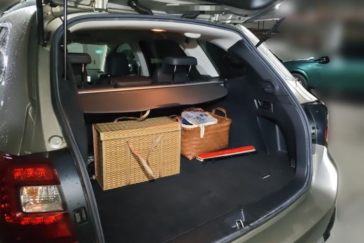 Used Subaru Outback 2016 2.0DIT Prestige Edition Trunk