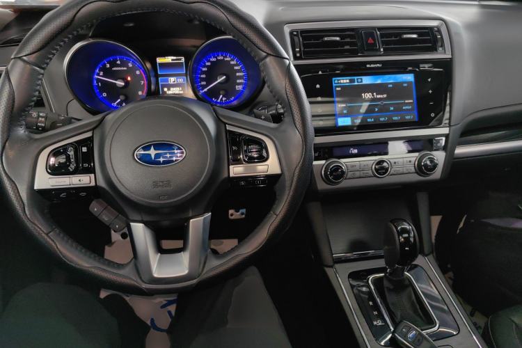 Used Subaru Outback 2016 2.5i Sport Navigation Edition Center Console