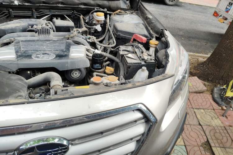 Used Subaru Outback 2016 2.5i Sport Navigation Edition Engine Bay Left